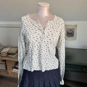 Brandy Melville Women's Cream and White Shirt